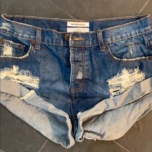 One X Oneteaspoon bandits shorts.
